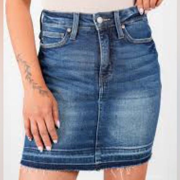 Buckle Sneak Peek Sneak Peek High Rise Denim Skirt Mini Skirt Size M - Picture 1 of 8